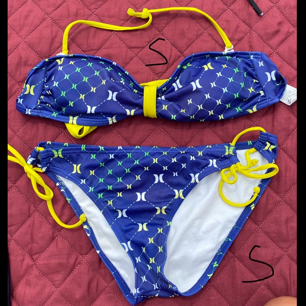 Hurley women’s bikini swimsuit
